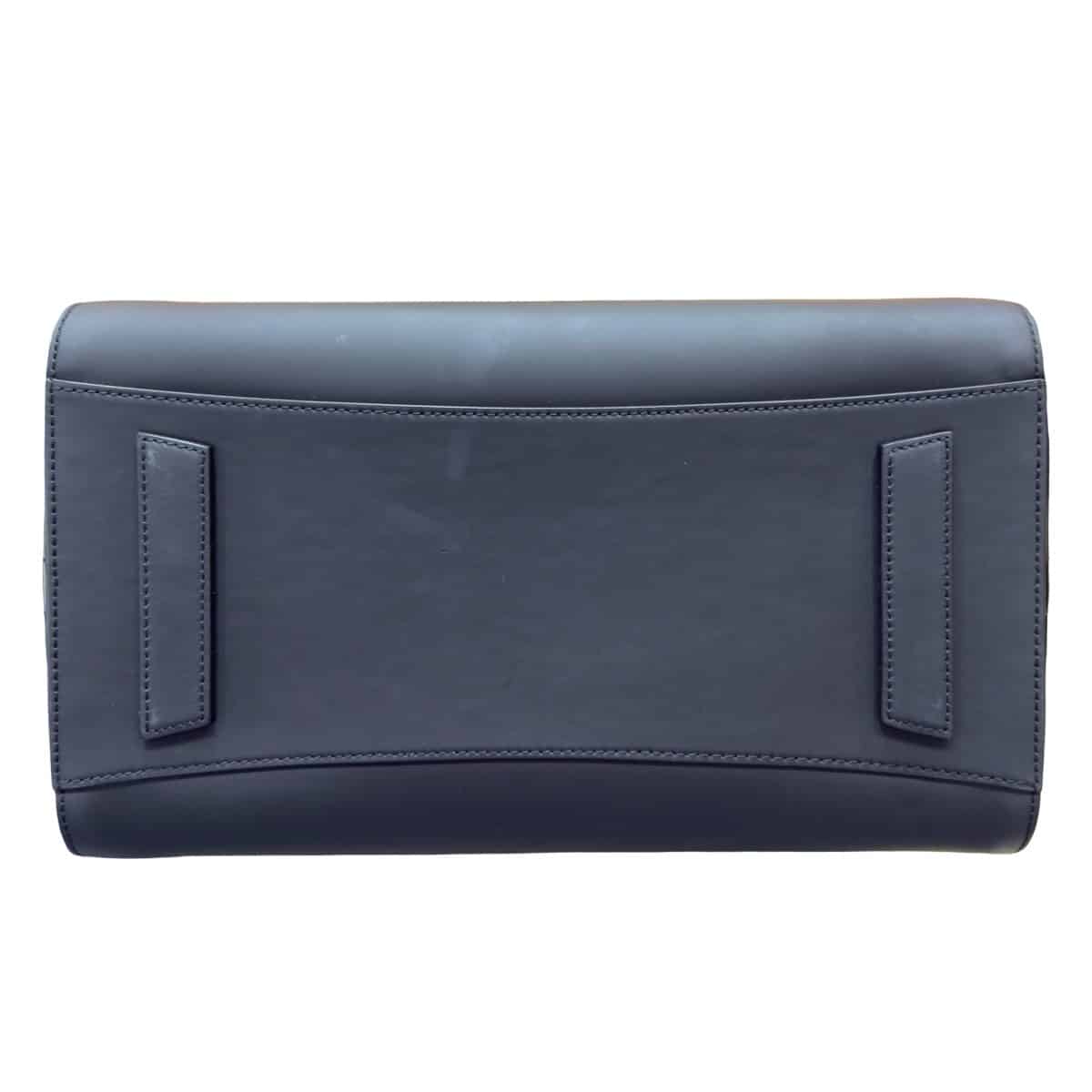 Givenchy Leather Antigona Medium Shoulder Bag