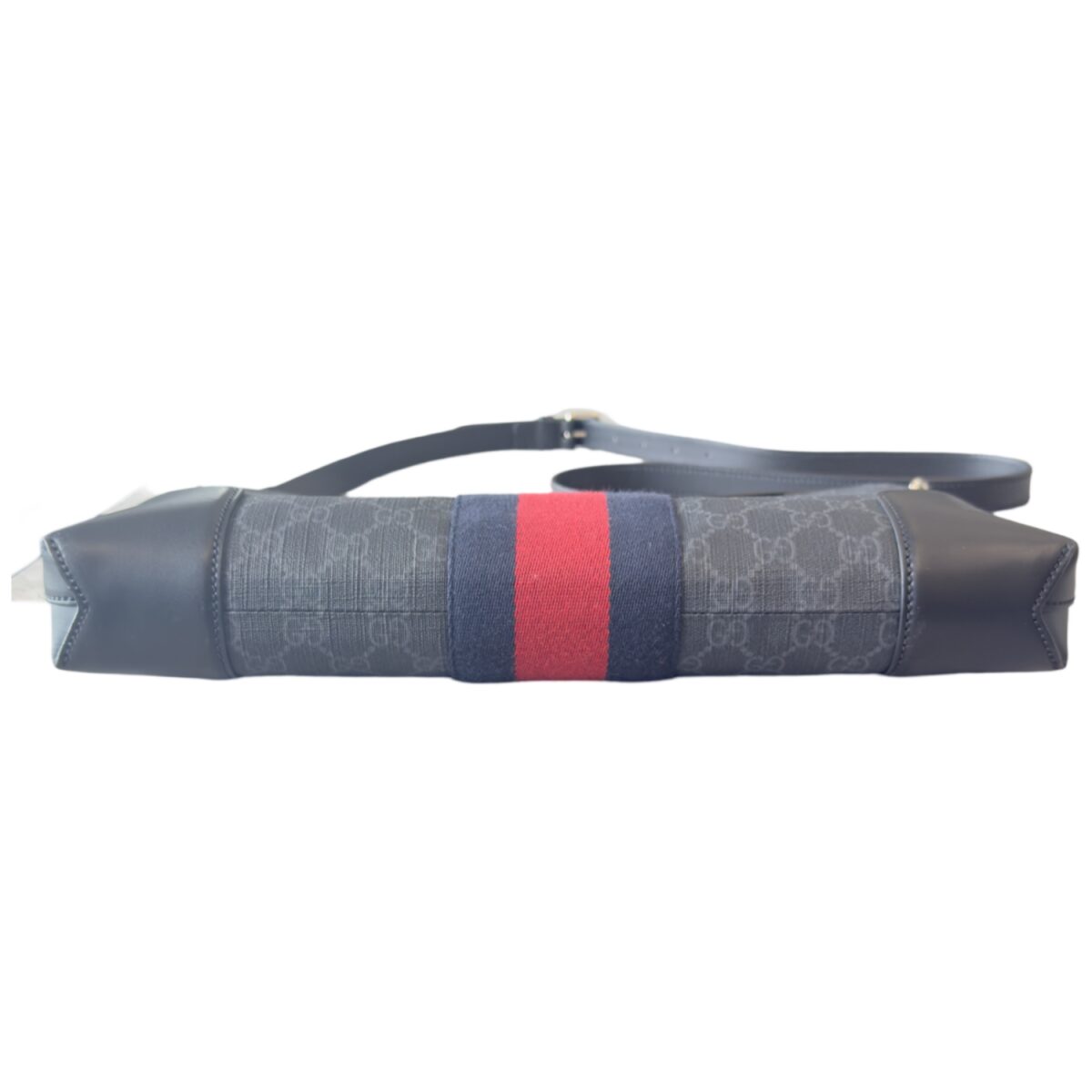 Gucci Sylvie Web GG Supreme Messenger Bag