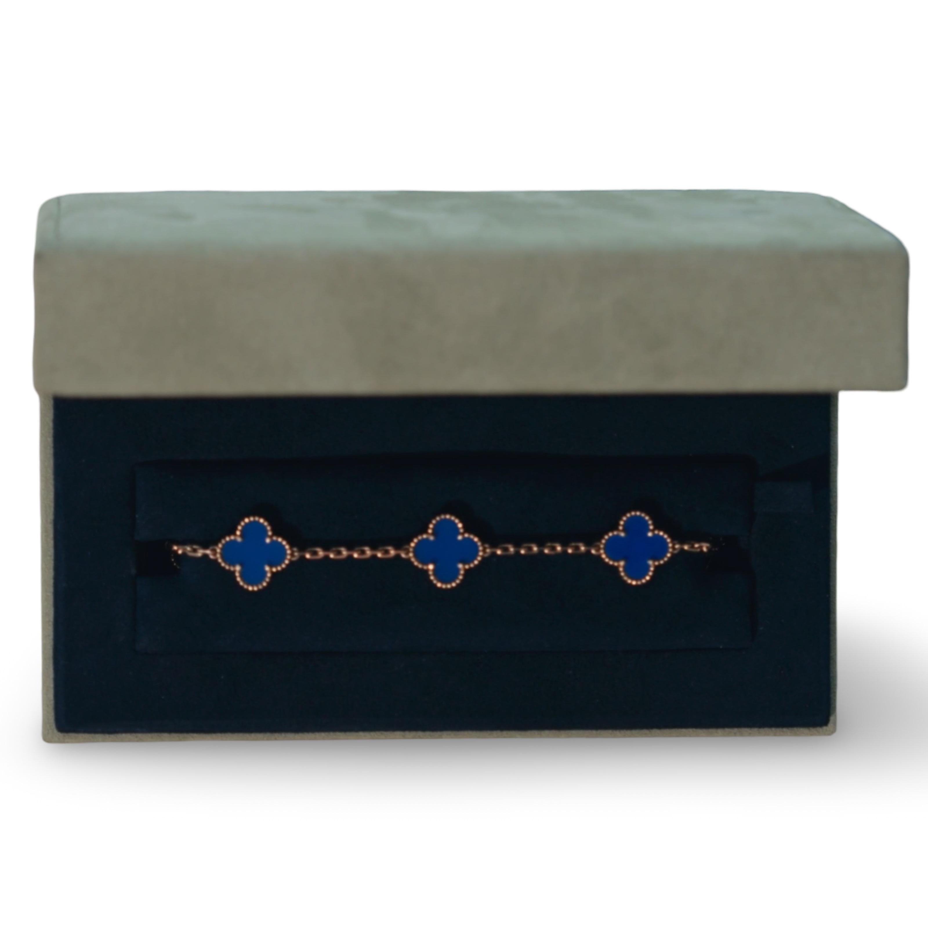 Van Cleef & Arpels Vintage Alhambra 5 Motifs Bracelet in 18K Yellow Gold with Blue Agate