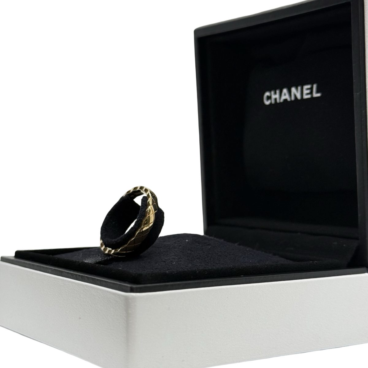 Chanel Coco Crush 18kt Gold ring (size 58)