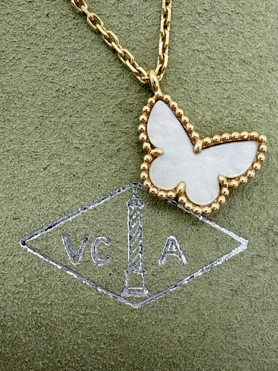 Van Cleef & Arpels Sweet Alhambra Butterfly Pendant in 18kt Yellow Gold with Mother of Pearl